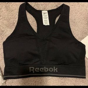 🍀 Reebok Sport Bra